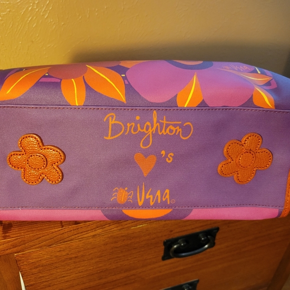 Vera Brighton One of a Kind Tote!Perfect Condition. Beautiful bag! - Picture 3 of 9